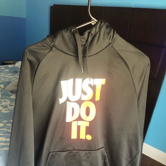 XL Nike Dri-Fit hoodie - Picture 7 of 8